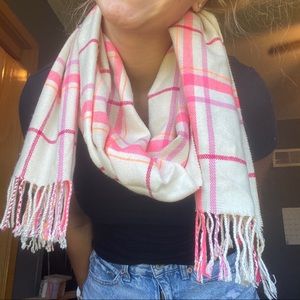Light scarf